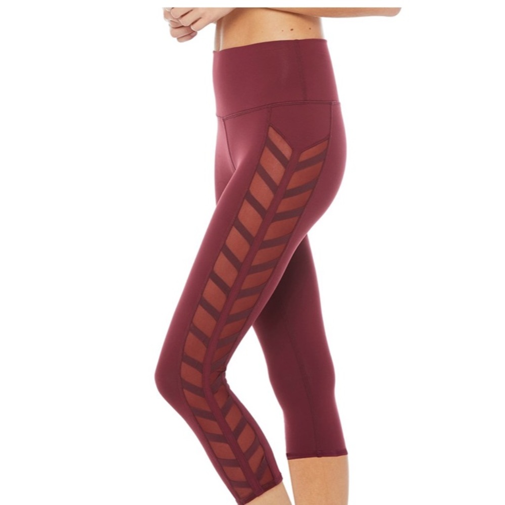 Alo Yoga - Chevron Capri - XS